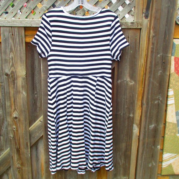 Torrid Black & White Striped Maxi Dress NEW Sz 2 - Picture 6 of 7